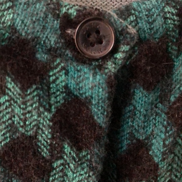 3/4 length Button-Up Patterned Cardigan - Picture 10 of 15